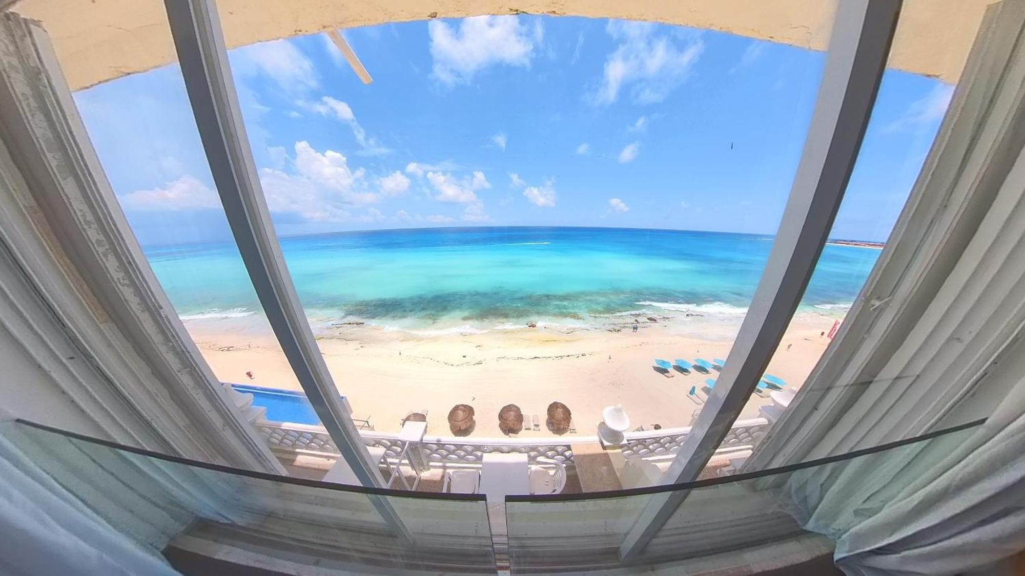 Cancun Plaza Sea View Стая снимка